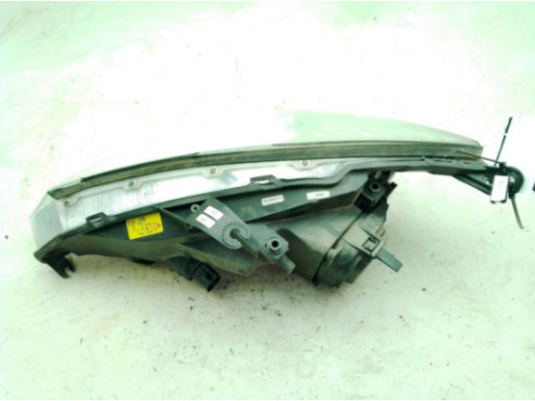 FARO DERECHO FORD FOCUS (DAW, DBW)|Desguaces La Cabaña