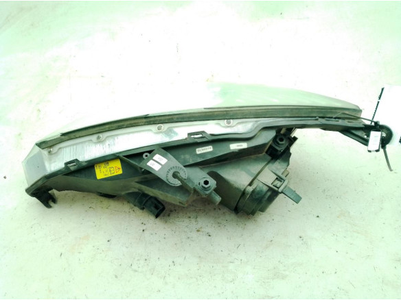 FARO DERECHO FORD FOCUS (DAW, DBW)|Desguaces La Cabaña