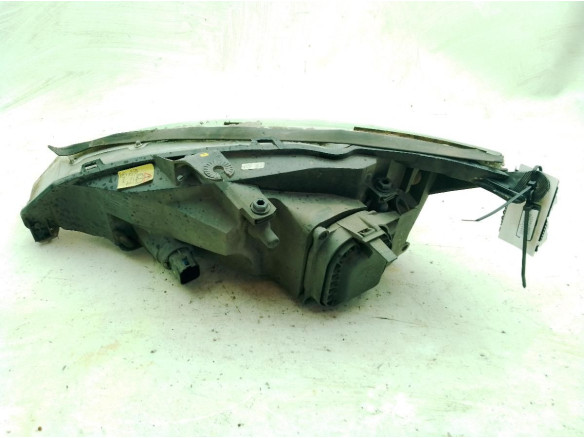 FARO DERECHO FORD FOCUS (DAW, DBW)|Desguaces La Cabaña