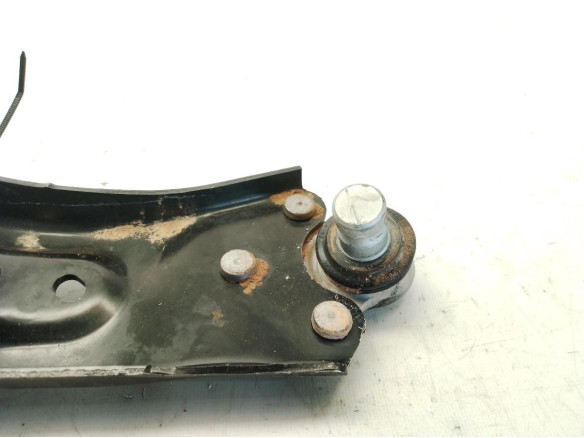 9857903080  BRAZO SUSPENSION DEL IZQ INF OPEL CORSA F|Desguaces La Cabaña