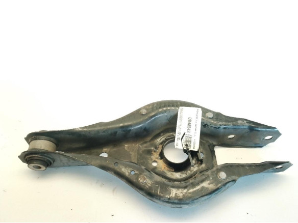 688469401 BRAZO SUSPENSION TRA DER INF CENTRAL BMW 3 (G20)|Desguaces La Cabaña