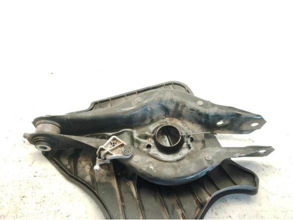 33326884694  BRAZO SUSPENSION TRA IZQ INF CENTRAL BMW 3 (G20)|Desguaces La Cabaña