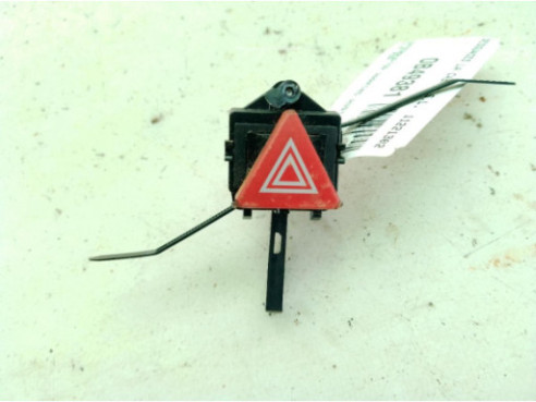 INTERRUPTOR WARNING AUDI A2 (8Z0)|Desguaces La Cabaña