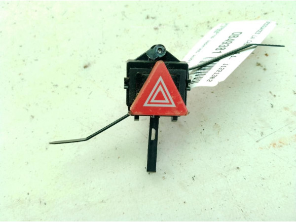 INTERRUPTOR WARNING AUDI A2 (8Z0)|Desguaces La Cabaña