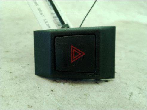 6F0953235  INTERRUPTOR WARNING SEAT LEON Sportstourer (KL8)|Desguaces La Cabaña