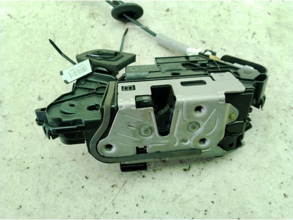 5TB837015E CERRADURA PUERTA LAT DEL IZQ SEAT LEON Sportstourer (KL8)|Desguaces La Cabaña