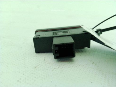 3C8827025D  TAPA MALETA VW CC (358)|Desguaces La Cabaña 2