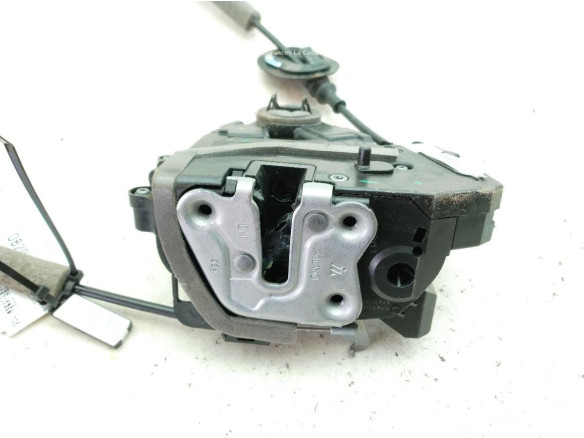 825031538R CERRADURA PUERTA LAT TRA IZQ RENAULT CAPTUR II (HF_)|Desguaces La Cabaña