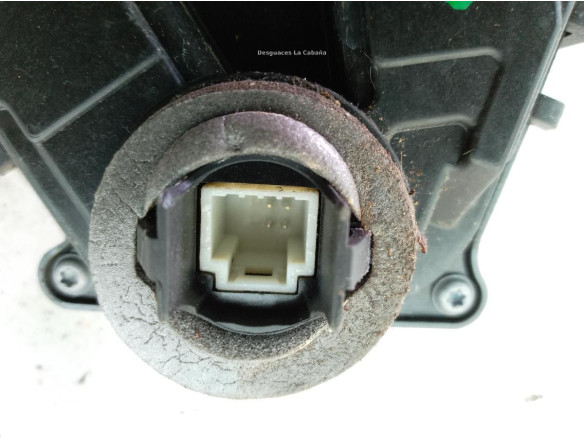 825031538R CERRADURA PUERTA LAT TRA IZQ RENAULT CAPTUR II (HF_)|Desguaces La Cabaña