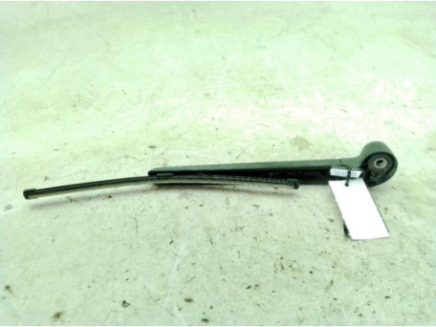 BRAZO LIMPIAPARABRISAS TRA PORTÓN AUDI Q5 (8RB)|Desguaces La Cabaña