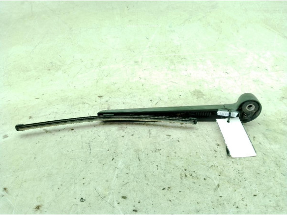 BRAZO LIMPIAPARABRISAS TRA PORTÓN AUDI Q5 (8RB)|Desguaces La Cabaña