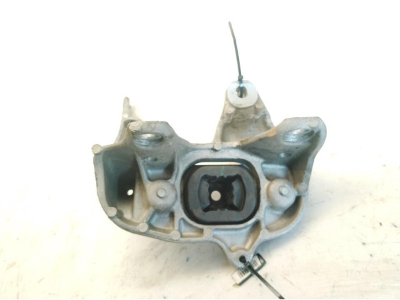A4472420001  SOPORTE MOTOR IZQ MERCEDES BENZ VITO Tourer (W447)|Desguaces La Cabaña