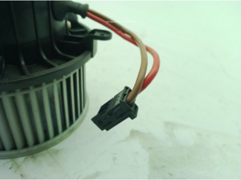A0008304701  MOTOR CALEFACCION MERCEDES BENZ VITO Tourer (W447)|Desguaces La Cabaña