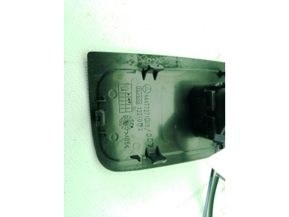 A2059051513 MANDO ELEVALUNAS PUERTA LAT DEL DER MERCEDES BENZ VITO Tourer (W447)|Desguaces La Cabaña