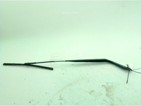A4478200200 BRAZO LIMPIAPARABRISAS DEL DER MERCEDES BENZ VITO Tourer (W447)|Desguaces La Cabaña