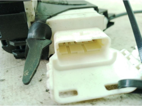 9136FE  CERRADURA PUERTA LAT DEL DER PEUGEOT 407 SW (6E_)|Desguaces La Cabaña