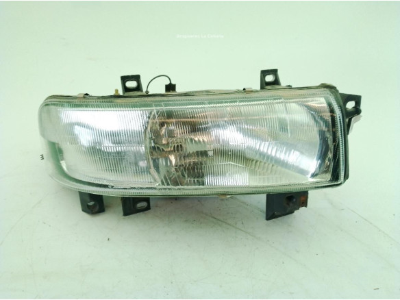 7701044520  FARO DERECHO RENAULT MASTER II Furgón (FD)|Desguaces La Cabaña