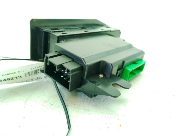 30732817 MANDO ELEVALUNAS PUERTA LAT DEL DER VOLVO S60 I (384)|Desguaces La Cabaña