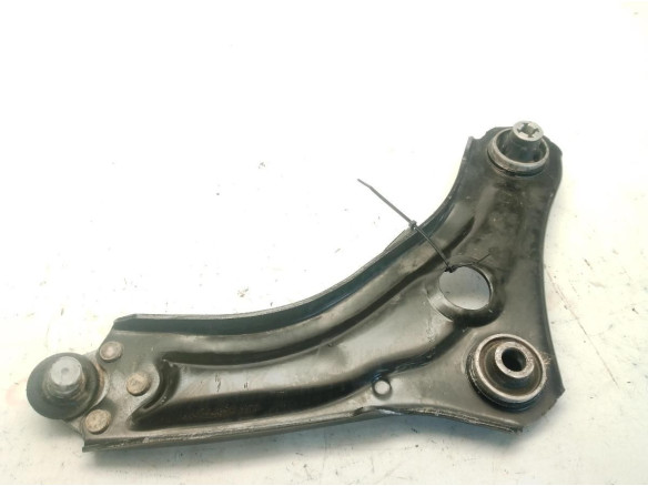 545042021R BRAZO SUSPENSION DEL DER INF RENAULT MEGANE IV (B9A/M_)|Desguaces La Cabaña