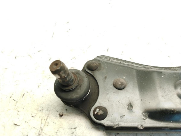 13426552  BRAZO SUSPENSION DEL DER INF OPEL CORSA E (X15)|Desguaces La Cabaña