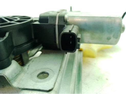 827009380R  ELEVALUNAS PUERTA LAT TRA DER RENAULT CAPTUR (J5_, H5_)|Desguaces La Cabaña