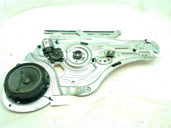 824803U120 ELEVALUNAS PUERTA LAT DEL DER KIA SPORTAGE (SL)|Desguaces La Cabaña