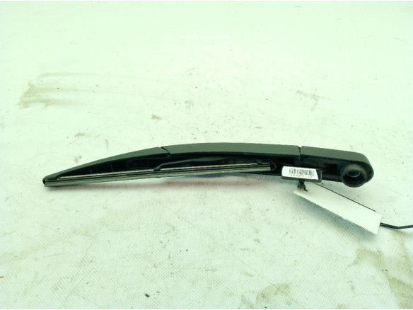1611872280  BRAZO LIMPIAPARABRISAS TRA PORTÓN CITROEN C4 CACTUS|Desguaces La Cabaña