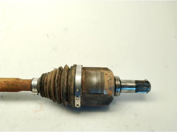 49501H8150  PALIER DEL DER KIA STONIC Hatchback Van (YB)|Desguaces La Cabaña
