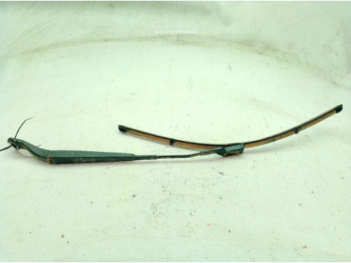 9822931680 BRAZO LIMPIAPARABRISAS DEL IZQ PEUGEOT 208 II (UB_, UP_, UW_)|Desguaces La Cabaña