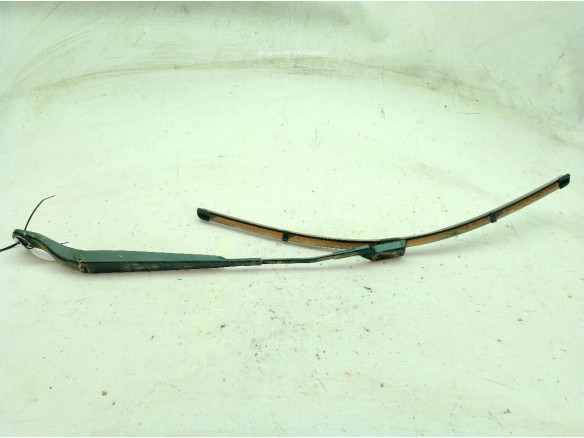 9822931680 BRAZO LIMPIAPARABRISAS DEL IZQ PEUGEOT 208 II (UB_, UP_, UW_)|Desguaces La Cabaña