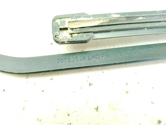30753526 BRAZO LIMPIAPARABRISAS DEL IZQ VOLVO XC60 (156)|Desguaces La Cabaña
