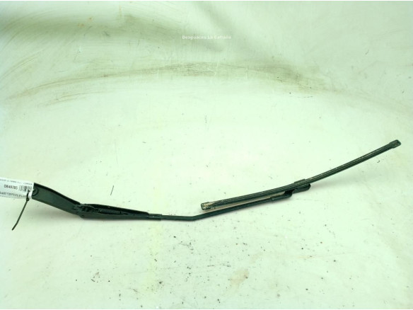 30753526 BRAZO LIMPIAPARABRISAS DEL IZQ VOLVO XC60 (156)|Desguaces La Cabaña