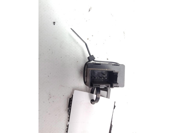 MANDO ELEVALUNAS PUERTA LAT DEL IZQ SEAT IBIZA II (6K1)|Desguaces La Cabaña