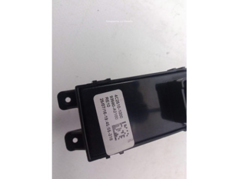 4C25101000 MANDO ELEVALUNAS PUERTA LAT DEL DER KIA PRO CEE´D (JD)|Desguaces La Cabaña