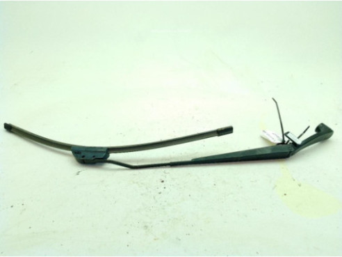 8250A171  BRAZO LIMPIAPARABRISAS DEL IZQ MITSUBISHI ASX (GA_W_)|Desguaces La Cabaña