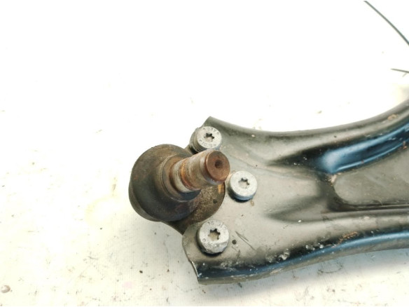 1673629880  BRAZO SUSPENSION DEL DER INF CITROEN C4 CACTUS|Desguaces La Cabaña