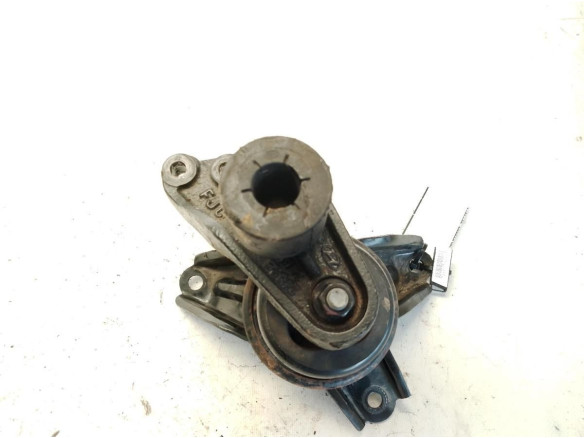 218102S200  SOPORTE MOTOR DER HYUNDAI ix35 (LM, EL, ELH)|Desguaces La Cabaña