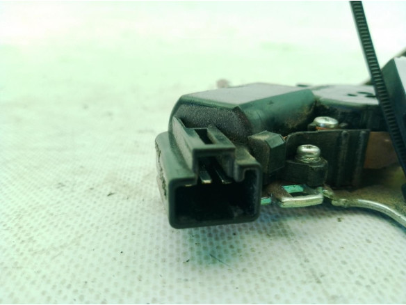 6460005020  CERRADURA PORTON / TAPA MALETA TOYOTA AVENSIS Sedán (_T27_)|Desguaces La Cabaña