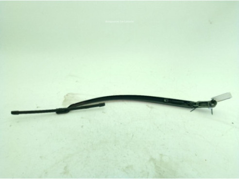 8521105090  BRAZO LIMPIAPARABRISAS DEL DER TOYOTA AVENSIS Sedán (_T27_)|Desguaces La Cabaña