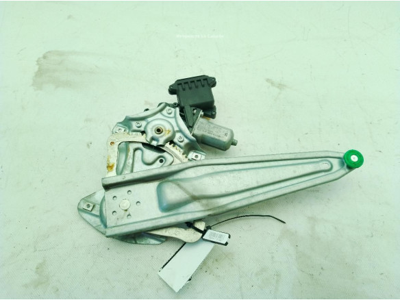 857100500D ELEVALUNAS PUERTA LAT TRA DER TOYOTA AVENSIS Sedán (_T27_)|Desguaces La Cabaña