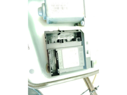 5M1837401P ELEVALUNAS PUERTA LAT DEL IZQ VW GOLF PLUS (5M1, 521)|Desguaces La Cabaña