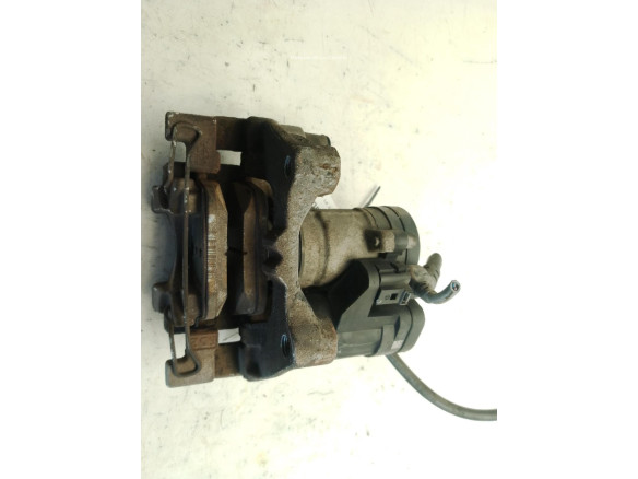 8V0615424D  PINZA TRA DER AUDI A3 Sportback (8VA, 8VF)|Desguaces La Cabaña