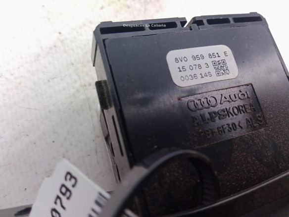 8V0959851E MANDO ELEVALUNAS PUERTA LAT DEL IZQ AUDI A3 Sportback (8VA, 8VF)|Desguaces La Cabaña