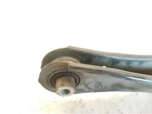 BRAZO SUSPENSION TRASERO IZQUIERDO INFERIOR CENTRAL|Desguaces La Cabaña 2