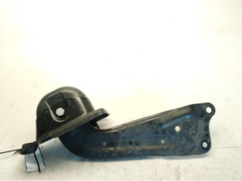 5Q0505225C BRAZO SUSPENSION TRA IZQ INF LONGITUDINAL AUDI A3 Sportback (8VA, 8VF)|Desguaces La Cabaña