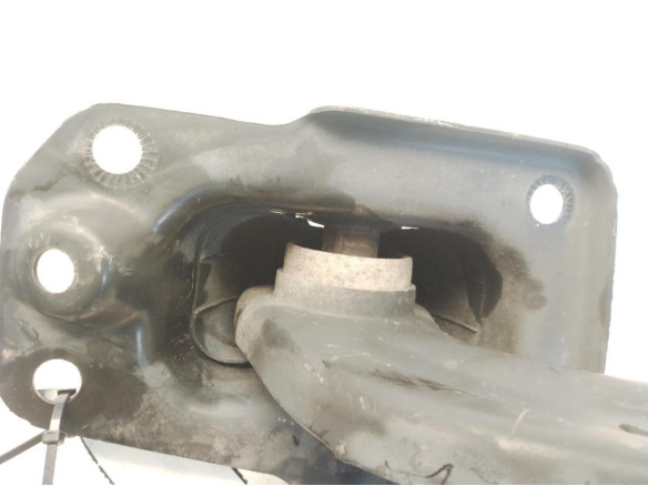 5Q0505225C BRAZO SUSPENSION TRA IZQ INF LONGITUDINAL AUDI A3 Sportback (8VA, 8VF)|Desguaces La Cabaña