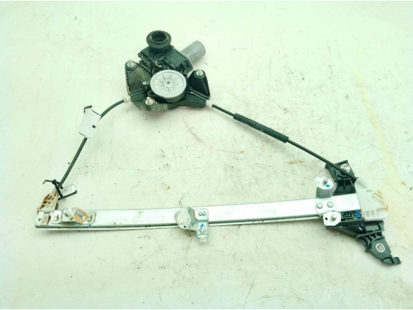857100D550 ELEVALUNAS PUERTA LAT TRA DER TOYOTA YARIS CROSS (MXP_)|Desguaces La Cabaña