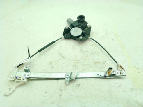 857200D560 ELEVALUNAS PUERTA LAT TRA IZQ TOYOTA YARIS CROSS (MXP_)|Desguaces La Cabaña