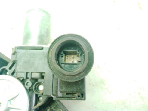 857200D560 ELEVALUNAS PUERTA LAT TRA IZQ TOYOTA YARIS CROSS (MXP_)|Desguaces La Cabaña