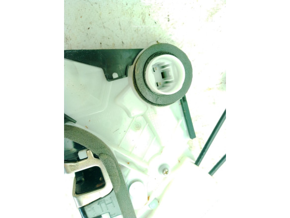 69040K0041  CERRADURA PUERTA LAT DEL IZQ TOYOTA YARIS CROSS (MXP_)|Desguaces La Cabaña